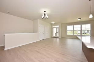 615 Hunter Oaks Blvd, Watertown, WI 53094 - Photo 15