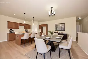 615 Hunter Oaks Blvd, Watertown, WI 53094 - Photo 5