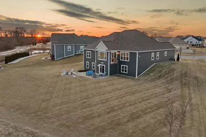 10830 N Tartan Ct, Mequon, WI 53097 - Photo 43