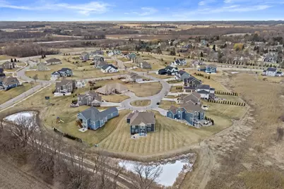 10830 N Tartan Ct, Mequon, WI 53097 - Photo 33