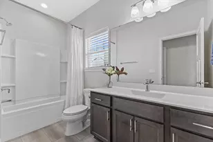 10830 N Tartan Ct, Mequon, WI 53097 - Photo 21