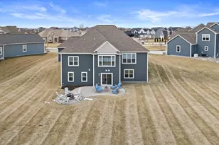 10830 N Tartan Ct, Mequon, WI 53097 - Photo 35