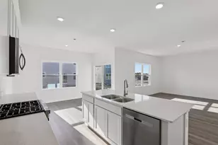 7051 Oakmont Rd, Racine, WI 53403 - Photo 43