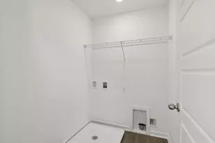 7051 Oakmont Rd, Racine, WI 53403 - Photo 45