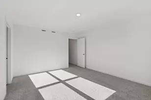 7051 Oakmont Rd, Racine, WI 53403 - Photo 53