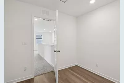 7052  Fair Oaks Rd, Racine, WI 53403 - Photo 41