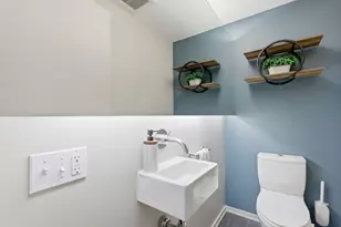 851 E Reservoir Ave, Milwaukee, WI 53212 - Photo 49