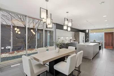 851 E Reservoir Ave, Milwaukee, WI 53212 - Photo 19