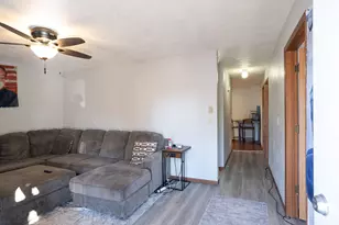 410 10th St, La Crosse, WI 54601 - Photo 11