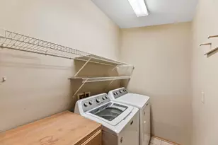 N81W13139 Country Terrace Ln, Menomonee Falls, WI 53051 - Photo 17