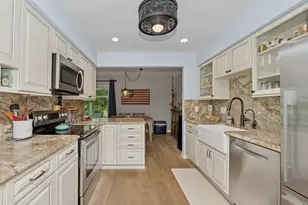 352 Co Rd B, Fontana, WI 53125 - Photo 5