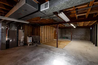 11027 W Derby Ave, Wauwatosa, WI 53225 - Photo 39