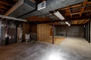 11027 W Derby Ave, Wauwatosa, WI 53225 - Photo 39