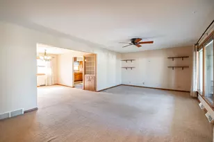 11027 W Derby Ave, Wauwatosa, WI 53225 - Photo 9