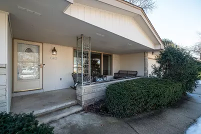 11027 W Derby Ave, Wauwatosa, WI 53225 - Photo 5