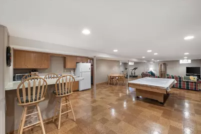 7128 W Kinnickinnic River Park, West Allis, WI 53219 - Photo 29