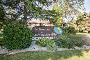 309 Cheviot Chase, Waukesha, WI 53186 - Photo 3