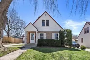 113 Coolidge Ave, Waukesha, WI 53186 - Photo 1