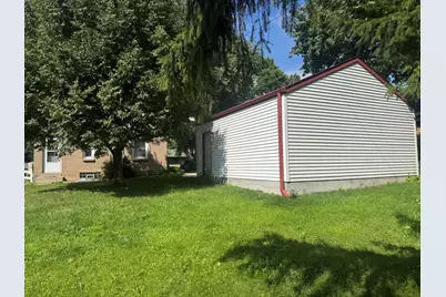 113  Coolidge Ave, Waukesha, WI 53186 - Photo 5