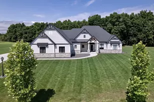 3750 W Pine View Ct, Mequon, WI 53097 - Photo 1