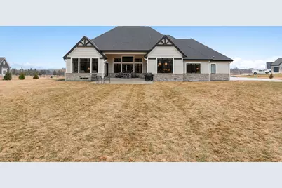 3750 W Pine View Ct, Mequon, WI 53097 - Photo 69