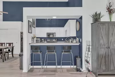 9342 W Loomis Rd #3, Franklin, WI 53132 - Photo 11