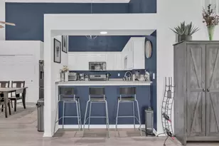 9342 W Loomis Rd, Franklin, WI 53132 - Photo 11