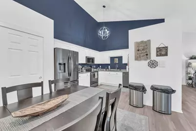 9342 W Loomis Rd #3, Franklin, WI 53132 - Photo 9