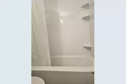 7710 N Edgeworth Dr, Milwaukee, WI 53223 - Photo 29