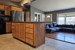 7710 N Edgeworth Dr, Milwaukee, WI 53223 - Photo 13