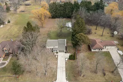 2324 S Brookland Rd, New Berlin, WI 53151 - Photo 47