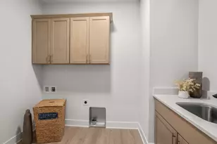 N28W25285 Madeline Blvd, Pewaukee, WI 53072 - Photo 27