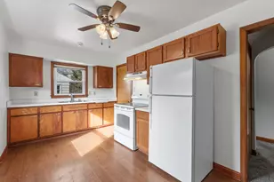 1617 S 95th St, West Allis, WI 53214 - Photo 5