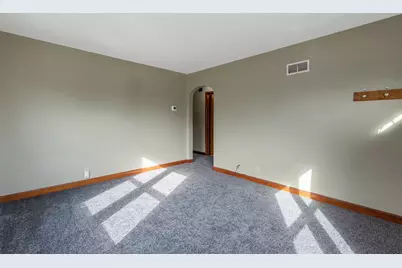 1617 S 95th St, West Allis, WI 53214 - Photo 3