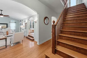 1031 E Circle Dr, Whitefish Bay, WI 53217 - Photo 5