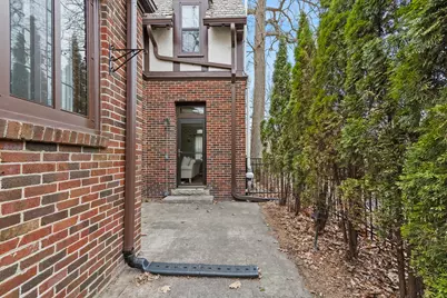 1031 E Circle Dr, Whitefish Bay, WI 53217 - Photo 59