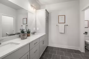 N28W25285 Parkway Ridge Circle, Pewaukee, WI 53072 - Photo 15