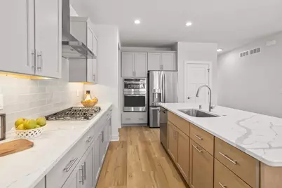 N28W25285  Parkway Ridge Cir #C, Pewaukee, WI 53072 - Photo 5