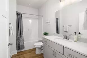 N28W25285 Parkway Ridge Circle, Pewaukee, WI 53072 - Photo 19