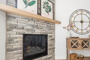 N28W25285 Parkway Ridge Circle, Pewaukee, WI 53072 - Photo 27