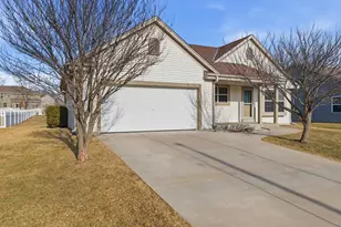 114 Rushmore Ln, Hartford, WI 53027 - Photo 29