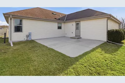 114  Rushmore Ln, Hartford, WI 53027 - Photo 27