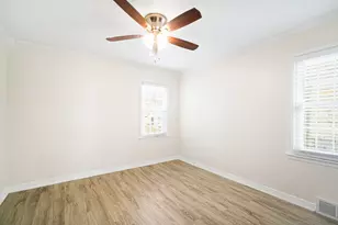 2912 S 45th St, Milwaukee, WI 53219 - Photo 9