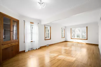 2912 S 45th St, Milwaukee, WI 53219 - Photo 7