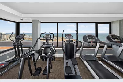 929 N Astor St #407, Milwaukee, WI 53202 - Photo 3