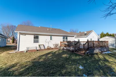 1426  Goldenrod Cir, West Bend, WI 53095 - Photo 5