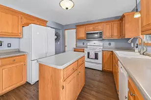 1426 Goldenrod Cir, West Bend, WI 53095 - Photo 15