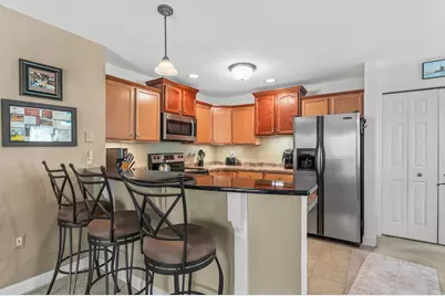 2600  Hidden Dr #11, Saint Francis, WI 53235 - Photo 11