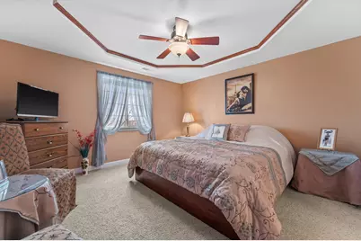 2600  Hidden Dr #11, Saint Francis, WI 53235 - Photo 15