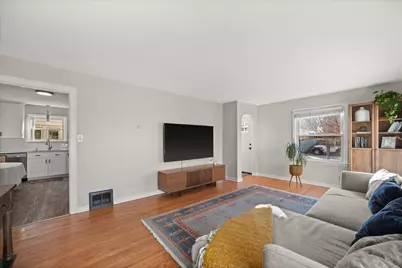 2046 S 94th St, West Allis, WI 53227 - Photo 5